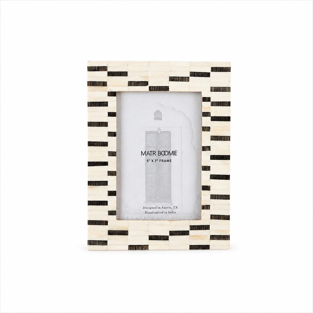 Matr Boomie Mukhendu Dash Bone Frame Black White 5x7